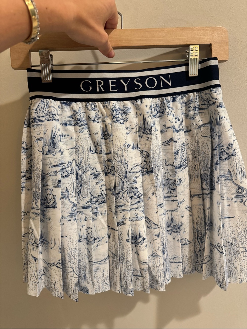 Greyson White and Navy Printed Pleated Skirt